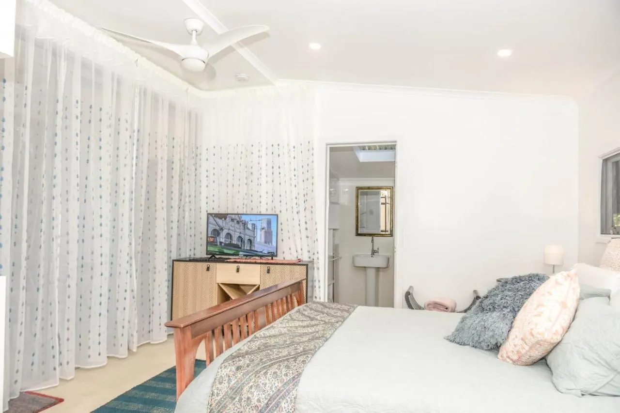 Harmonic Haven Hotel Witta Austrália
